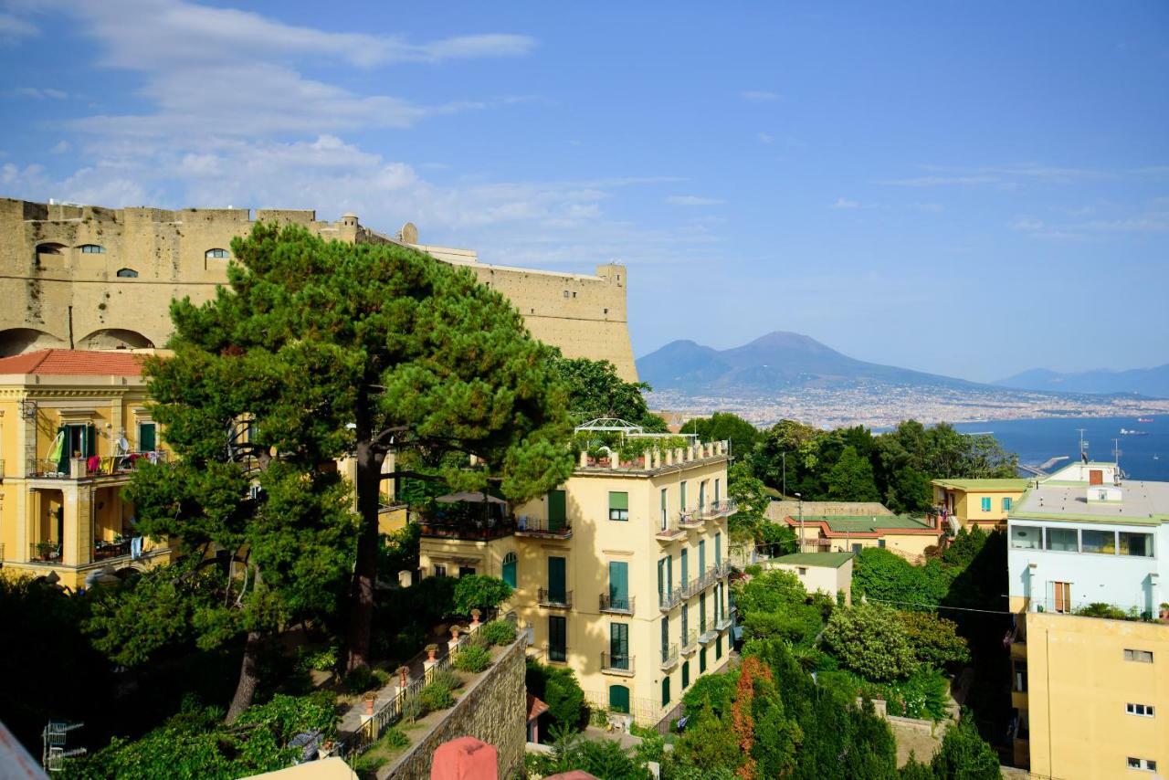 Appartamento Panoramico "Il Glicine" Napoli Bagian luar foto