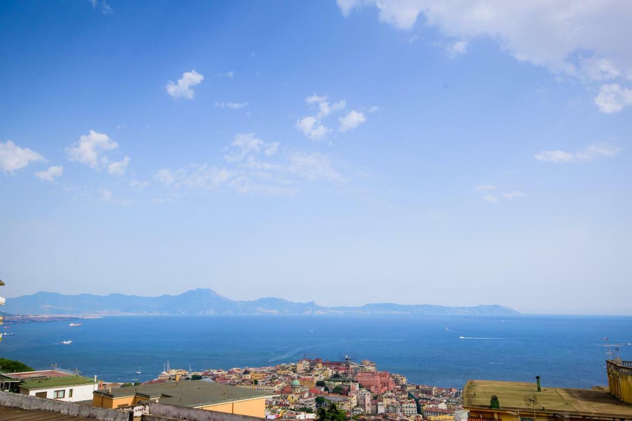 Appartamento Panoramico "Il Glicine" Napoli Bagian luar foto